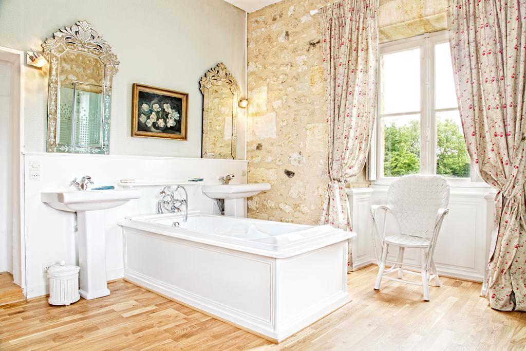 Saint-Sulpice-et-Cameyrac Chateau Lamothe Du Prince Noir - B&B الغرفة الصورة